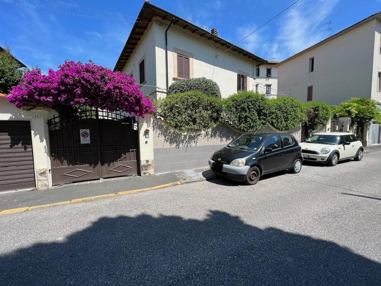 Casa Sandra Appartamento A 100 Mt Dal Mare Livorno Exterior foto